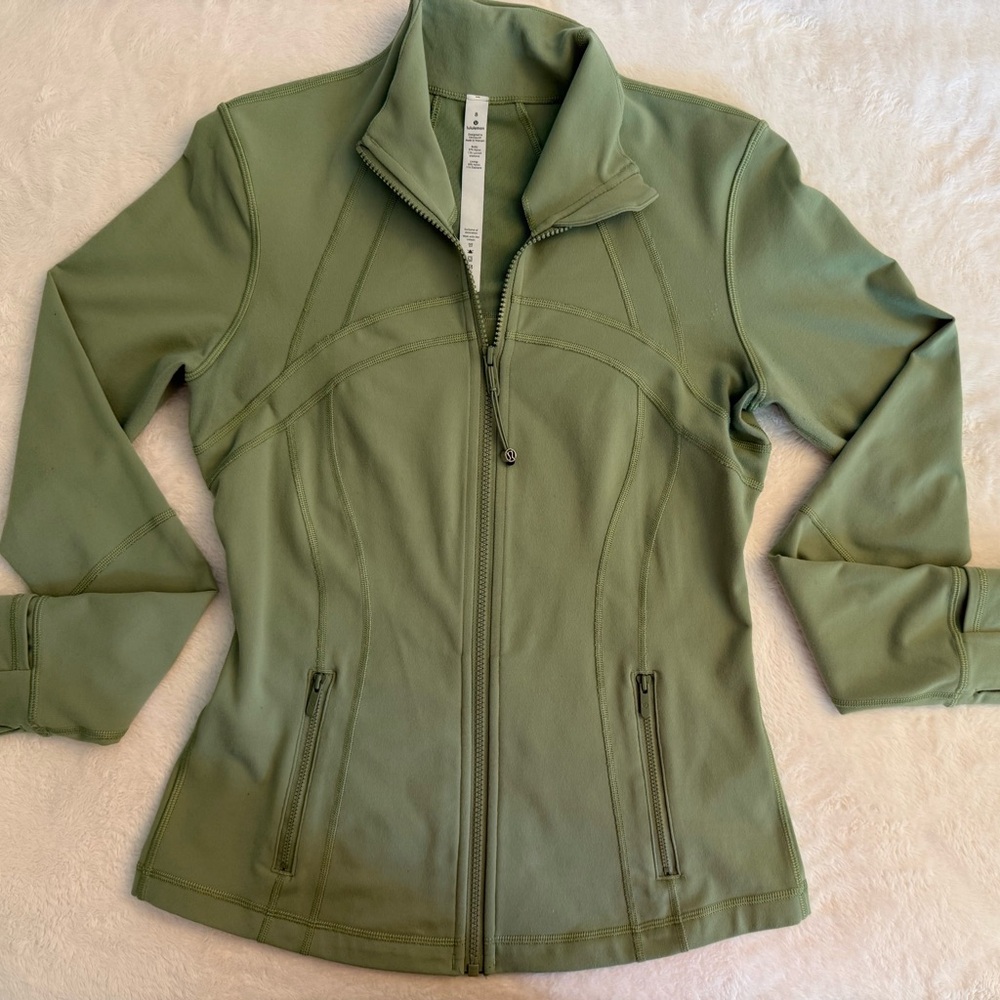 Lululemon Define Jacket - 8 
RARE color: Desert Green - NWOT